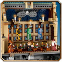 LEGO ® Harry Potter™ Hogwarts™ Şatosu: Büyük Salon 76435 - 10 Yaş & Üzeri Çocuklar için Yaratıcı Oyuncak Yapım Seti (1732 Parça)