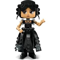 LEGO® Wednesday Addams Figürü 76780 – 10 Yaş ve Üzeri Çocuklar için Koleksiyonluk Oyuncak Yapım Seti (702 Parça)